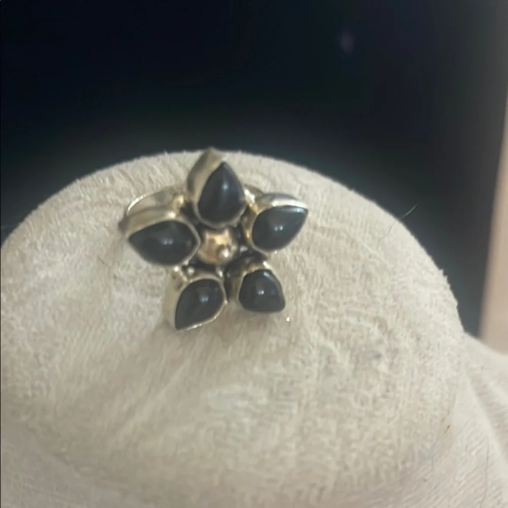Elegant .925 Silver and Black Natural genuine Onyx Stone Ring size 8 - Picture 4 of 8